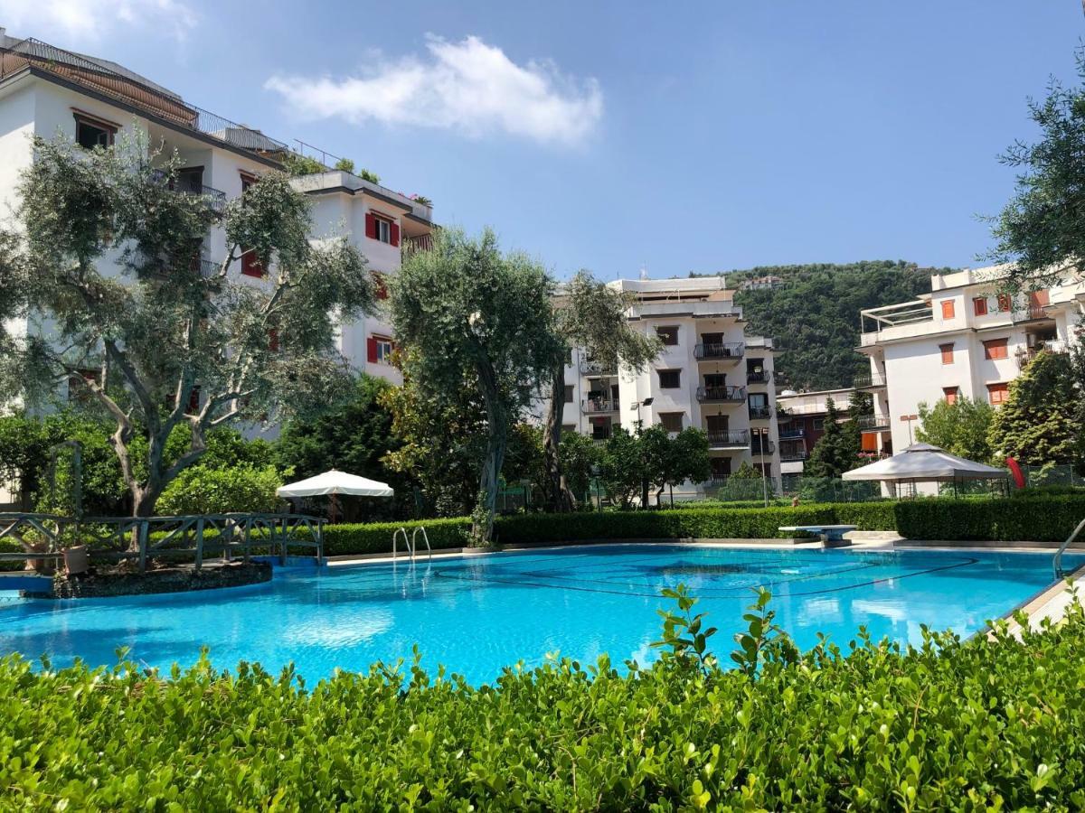 Casa Bice Amazing View Of Vesuvius Apartment Sorrento Bagian luar foto