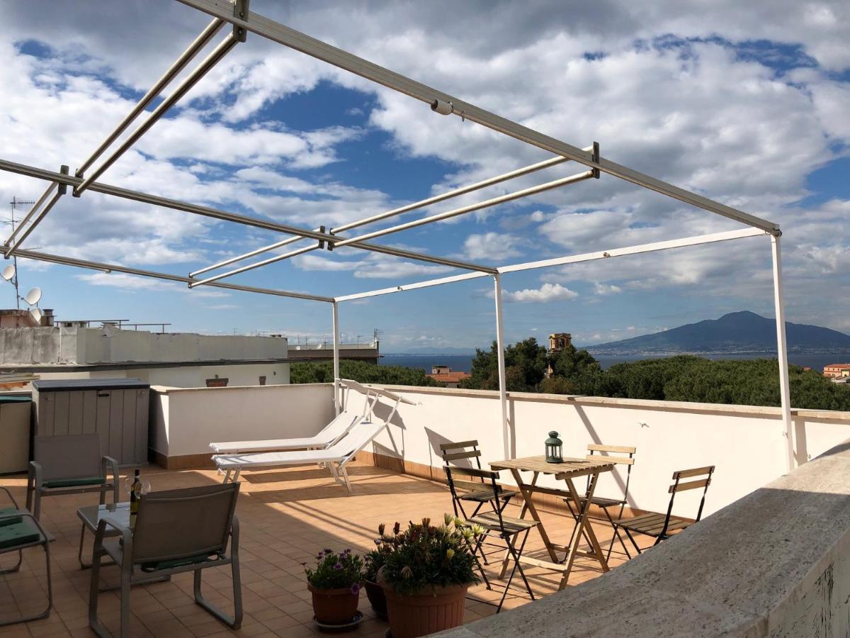 Casa Bice Amazing View Of Vesuvius Apartment Sorrento Bagian luar foto