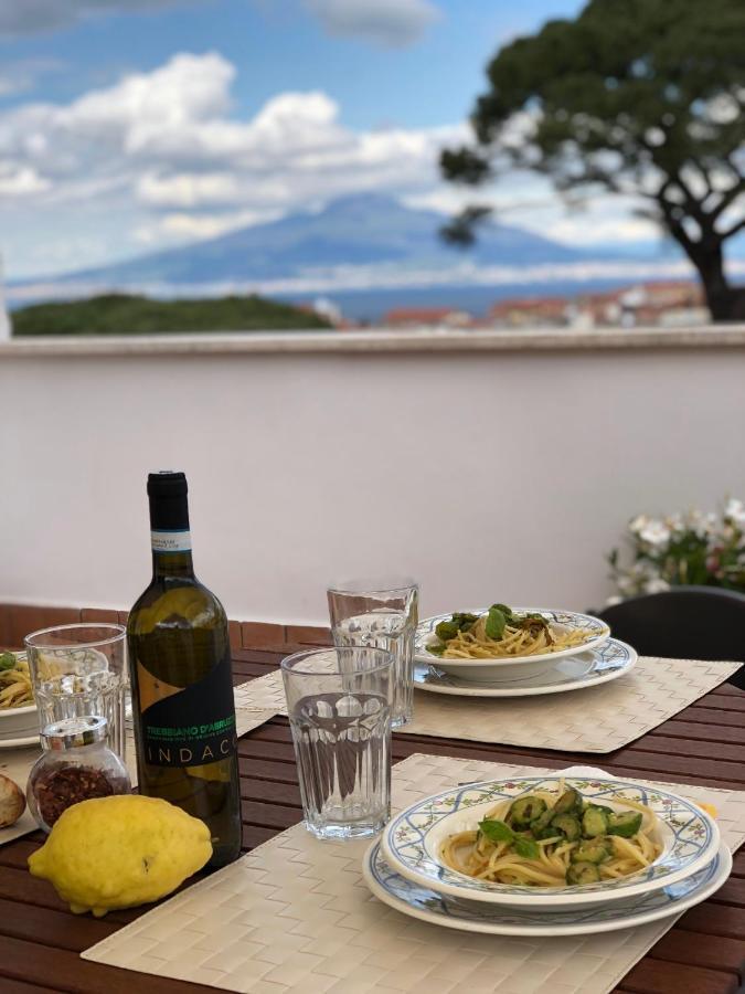 Casa Bice Amazing View Of Vesuvius Apartment Sorrento Bagian luar foto